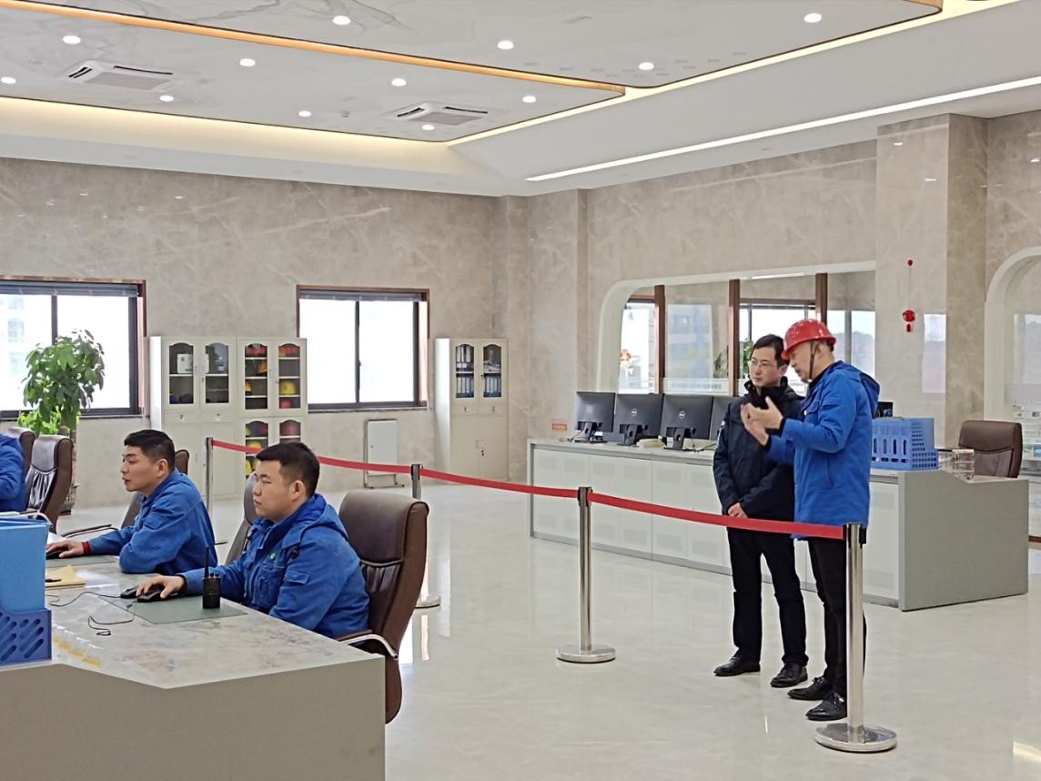 okpay钱包集团领导到下属项目公司开展新春慰问